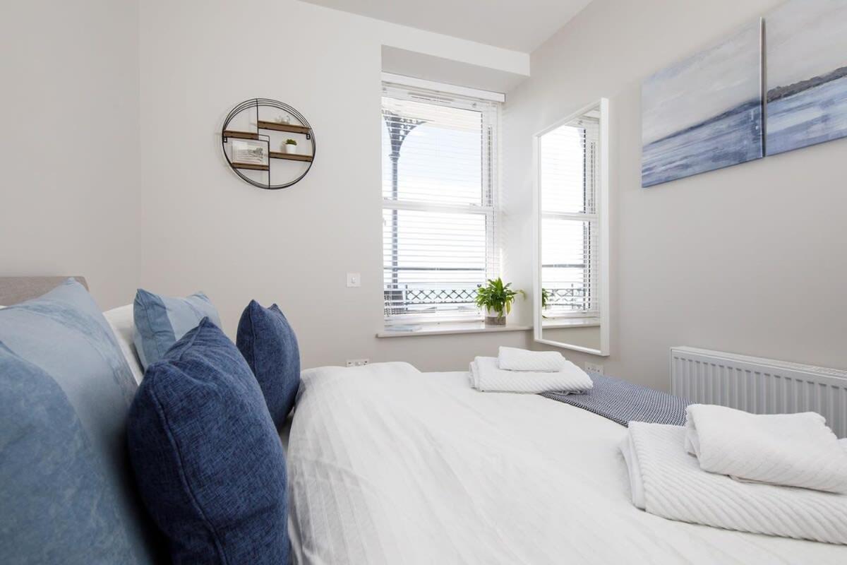 Panoramic Sea Views In Beachfront Apt W Balcony Bognor Regis Ngoại thất bức ảnh