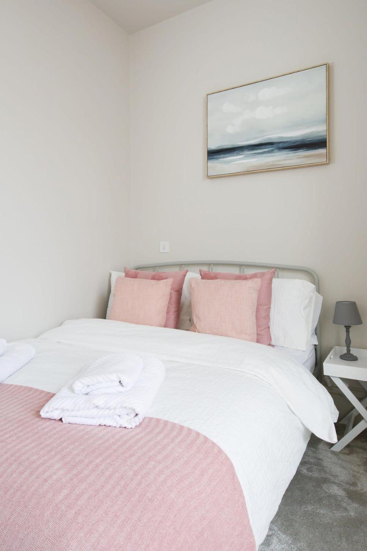 Panoramic Sea Views In Beachfront Apt W Balcony Bognor Regis Ngoại thất bức ảnh